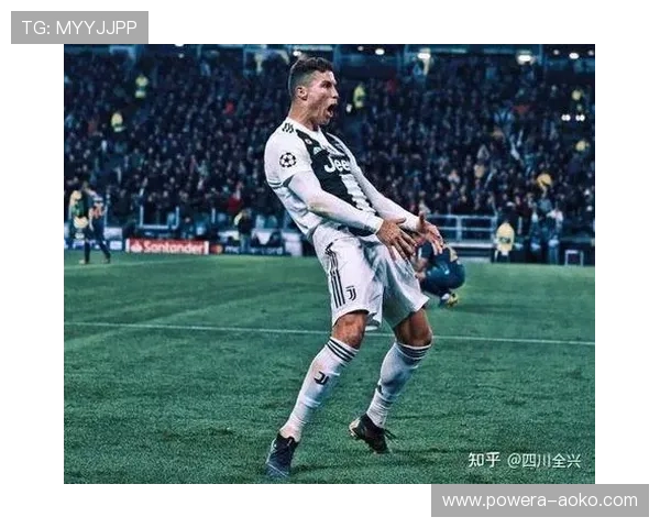 喜欢的足球球星与女孩子共同度过的浪漫时光与心动瞬间