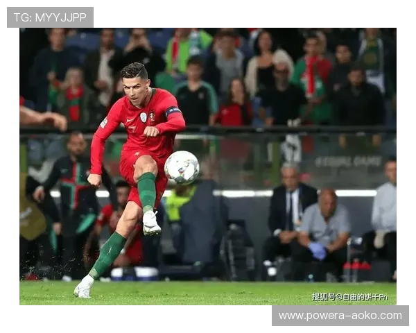 足球界最具甜美风采的球星是谁他的甜品魅力如何征服球迷心灵