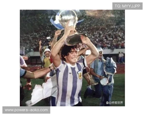 马拉多纳传奇人生:从草根球员到世界足球之王的伟大征程 马拉多纳传奇人生:从草根球员到世界足球之王的伟大征程